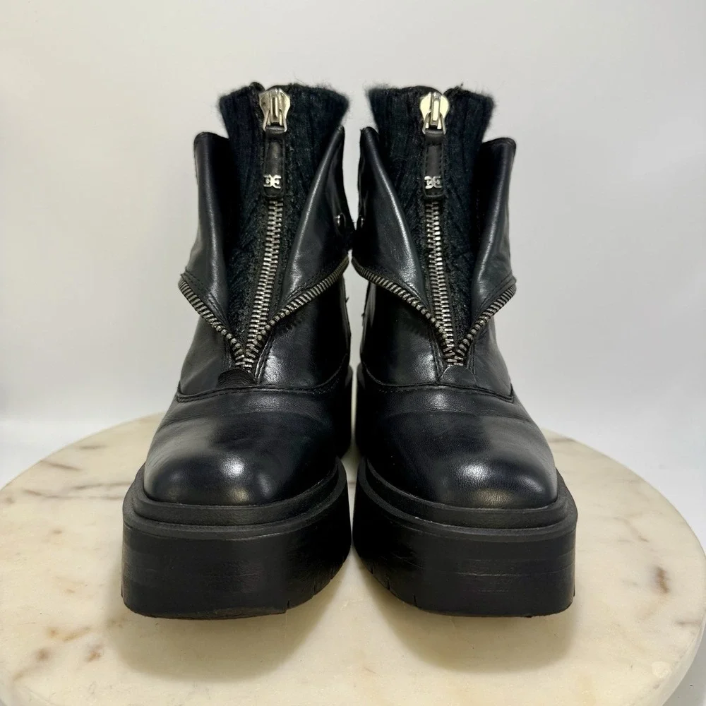 Sam Edelman Linds Boots Moto Zipper Chelsea Black Leather Ankle Bootie Size 6M